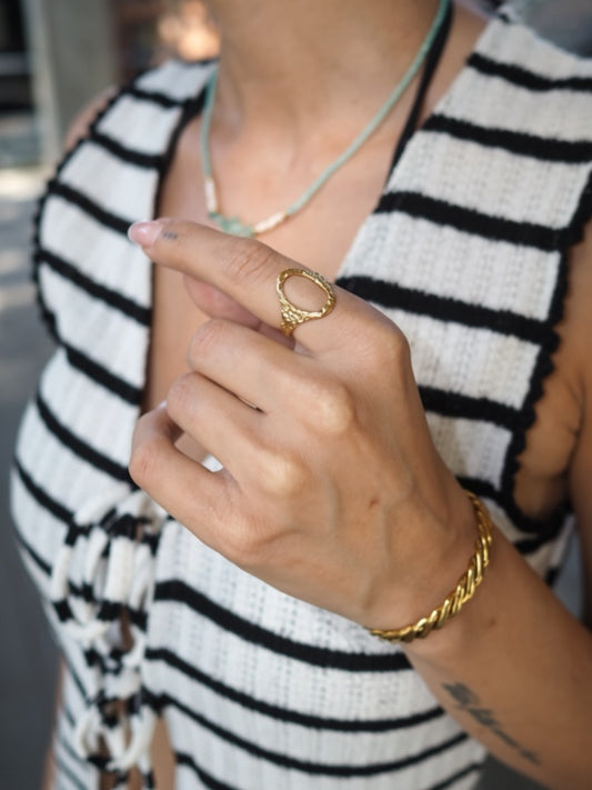 Elvira oval ring – Guldbelagt