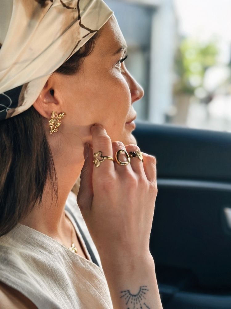 Mimie sommerfugleøreringe – Guld