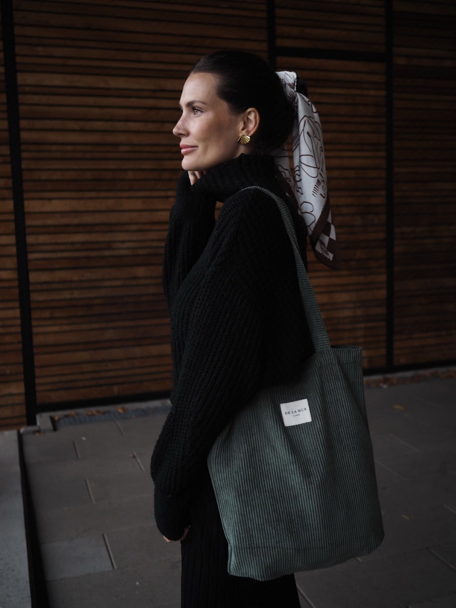 Chantilly – Lille tote bag i grønt fløjl