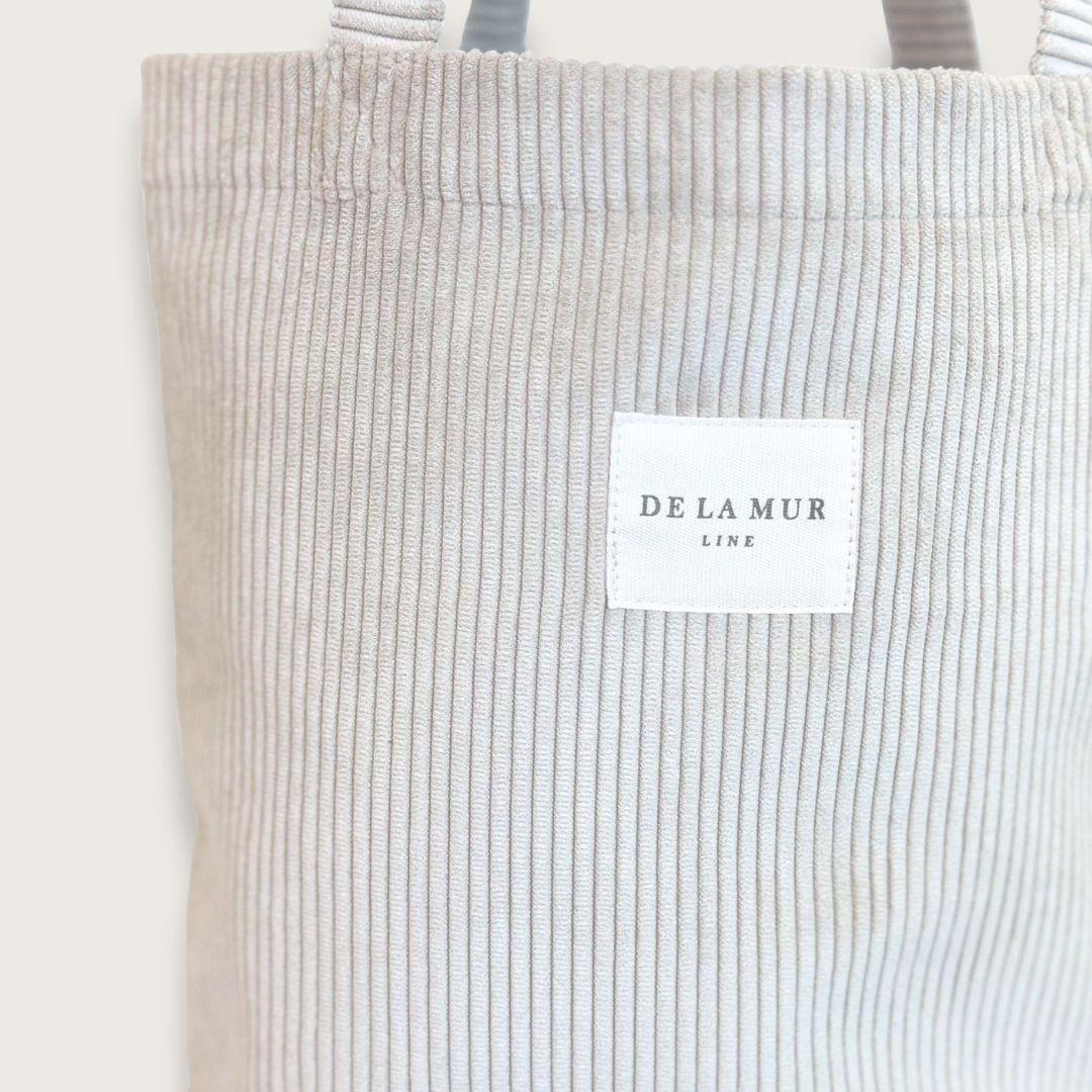 Lille tote bag i beige fløjl fra spanske de la mur - studietaske til piger - tote bags og muleposer i klassisk design - chant du matin