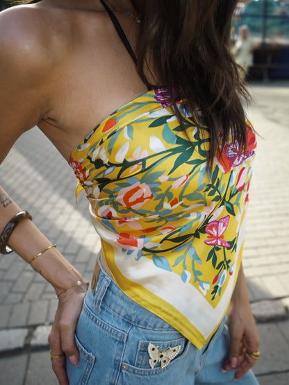 Gloria satintørklæde med blomsterprint – Gult