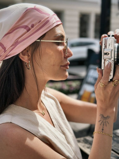 Zélie hjerteøreringe – Guld - Chant du Matin