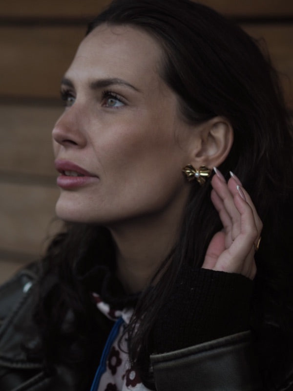 Nely sløjfeøreringe – Guld