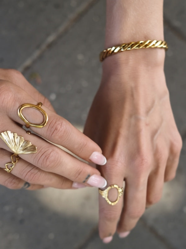 Choupie ring med gingkoblad – Guldbelagt
