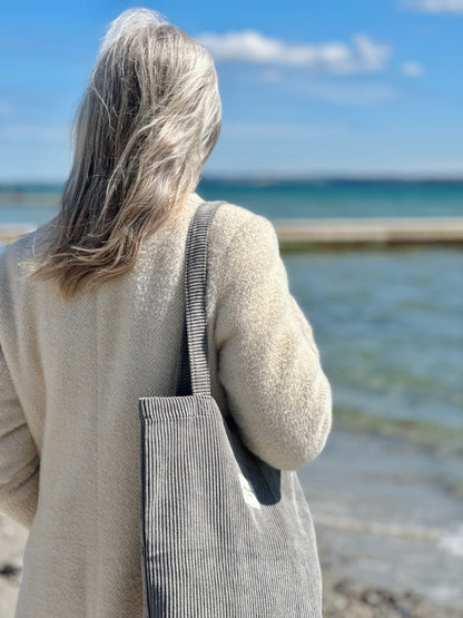 Auxerre – Lille Totebag i gråt fløjl - Chant du Matin