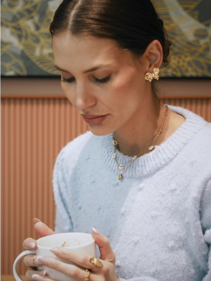 Gaia halskæde med dråbevedhæng - Guldbelagt