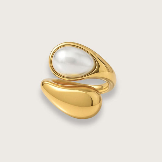 Gulbelagt statementring med imiteret perle - pvd-coatede vandfaste smykker til kvinder - guldringe - stor chunky ring - statementsmykker - chant du matin