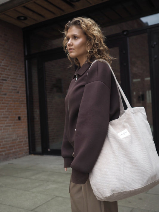 Calais – Stor shopper i beige fløjl