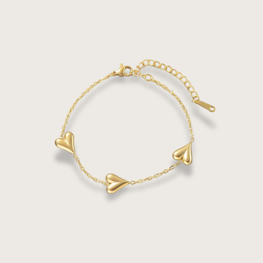 Inès smykkesæt – Guldbelagt hjertehalskæde og hjertearmbånd