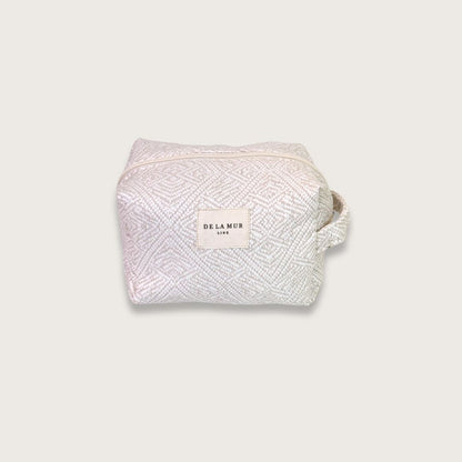 Sabine - Rummelig toilettaske i jacquardvævet stof