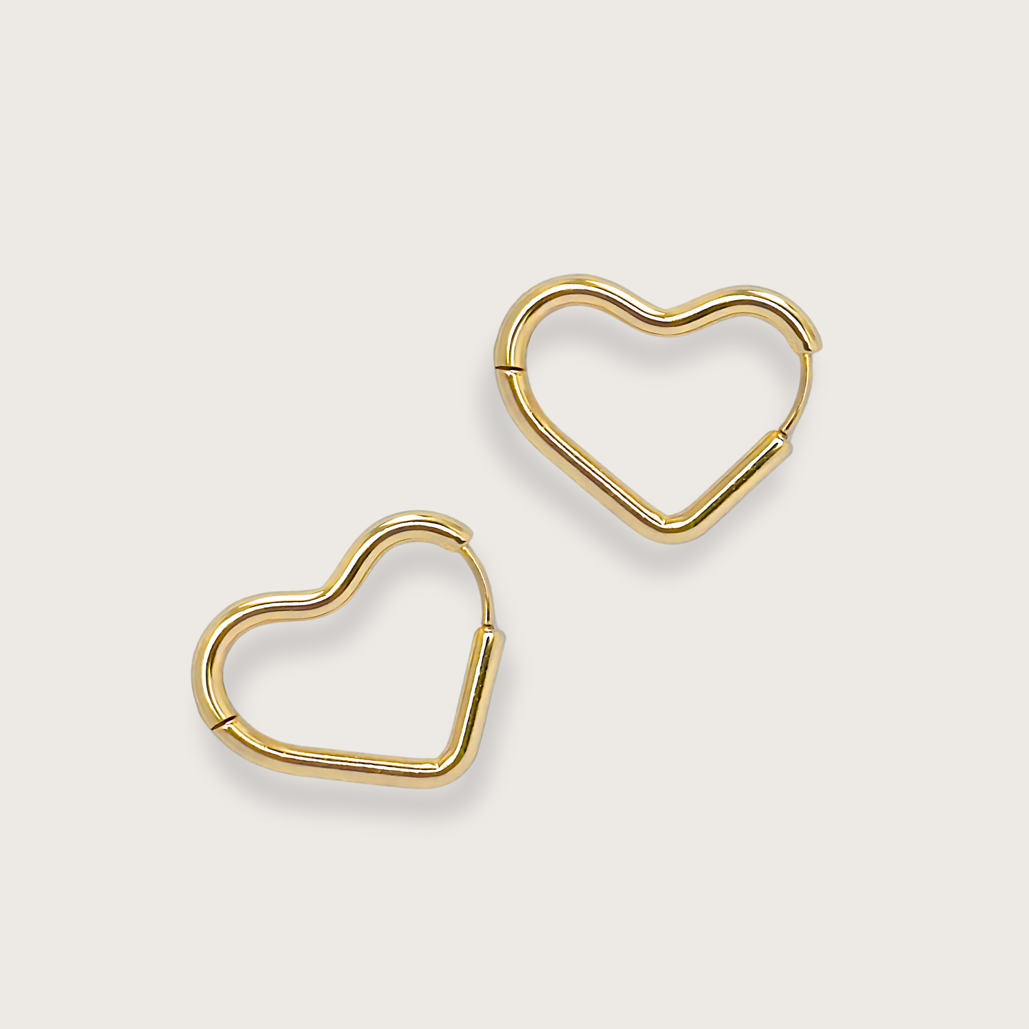 Zélie hjerteøreringe – Guld - Chant du Matin