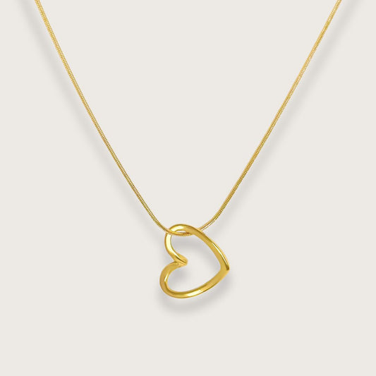 hjertehalskæde - guldbelagt hjertehalskæde med geometrisk åbent hjerte - halskæde med hjertevedhæng - valentinesgaver julegave til hende konfirmationsgave til pige Lucy PVD-belagt vandfaste smykker til kvinder